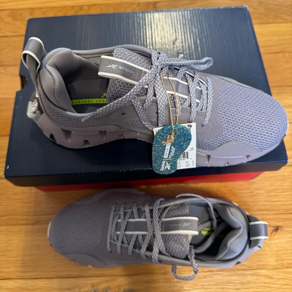 🚫SOLD🚫Reebok Zig Dynamica Sneaker - Women’s size 7 - Picture 2 of 7